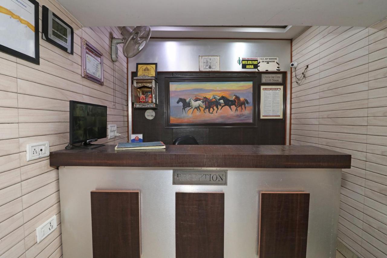 Oyo 24723 Hotel Atul Palace Агра Екстериор снимка